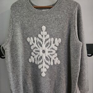 cupcakes & cashmere Gray and White Snowflake Sweater